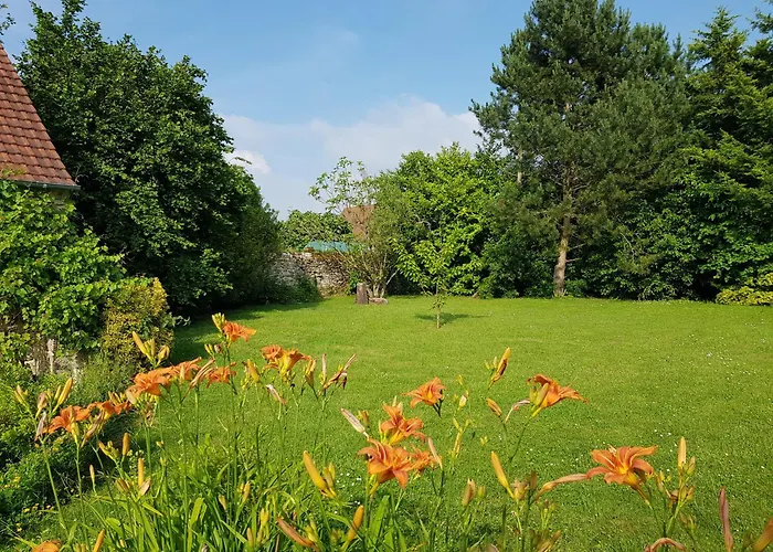 Cozy & Ideal Closed Garden